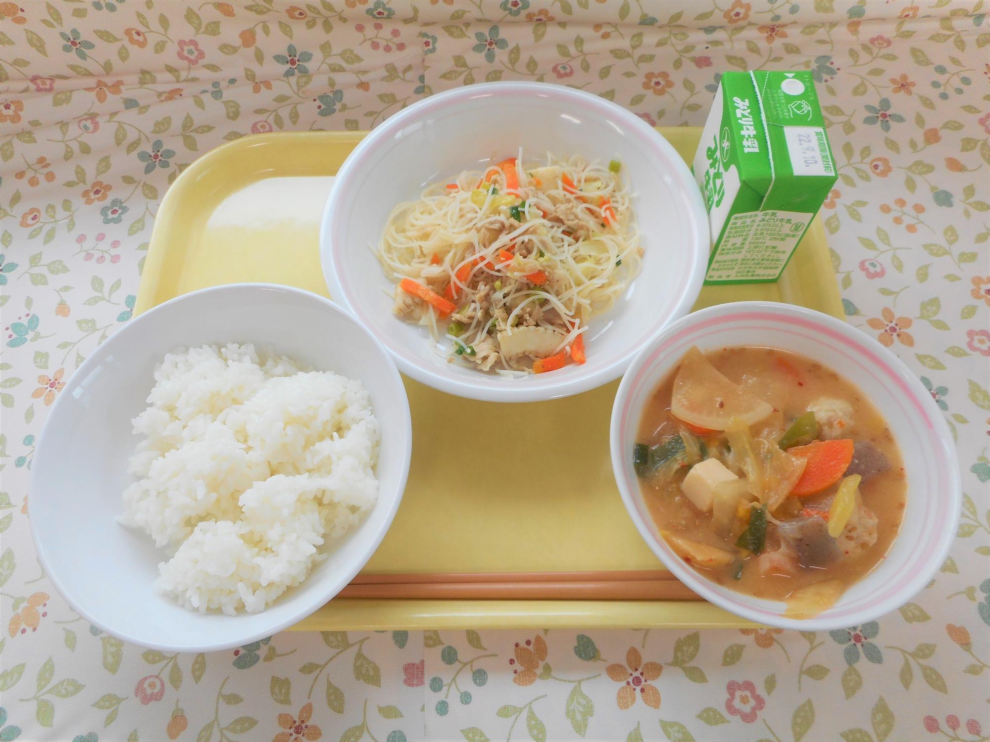 2022年9月1日の給食写真