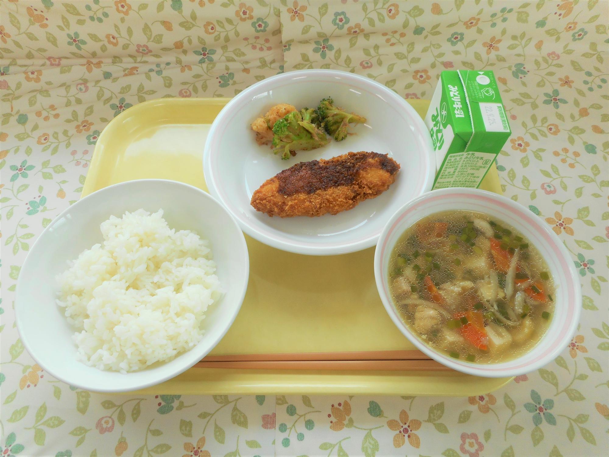 2022年9月16日の給食写真