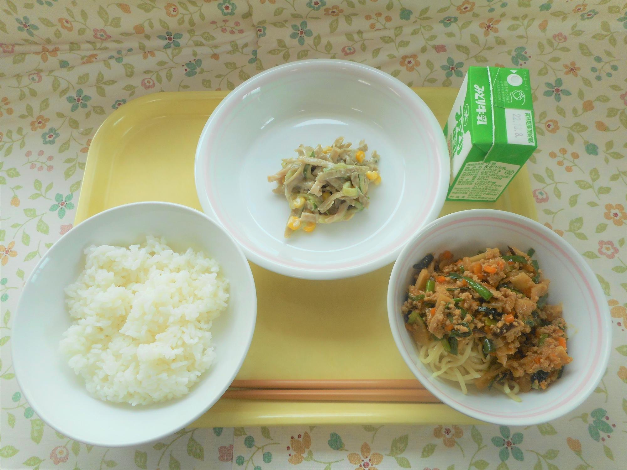 2022年9月29日の給食写真