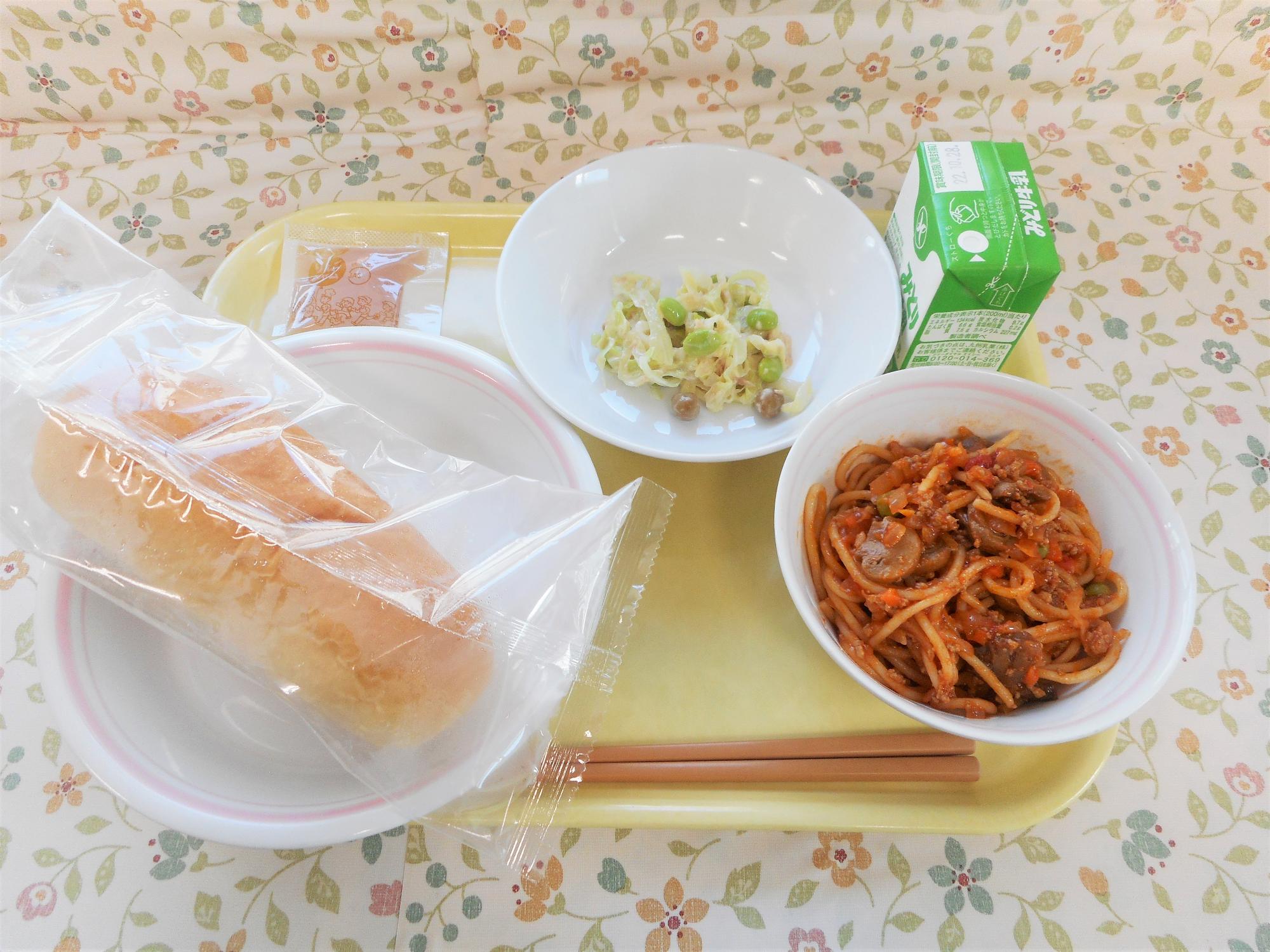 2022年10月19日の給食写真
