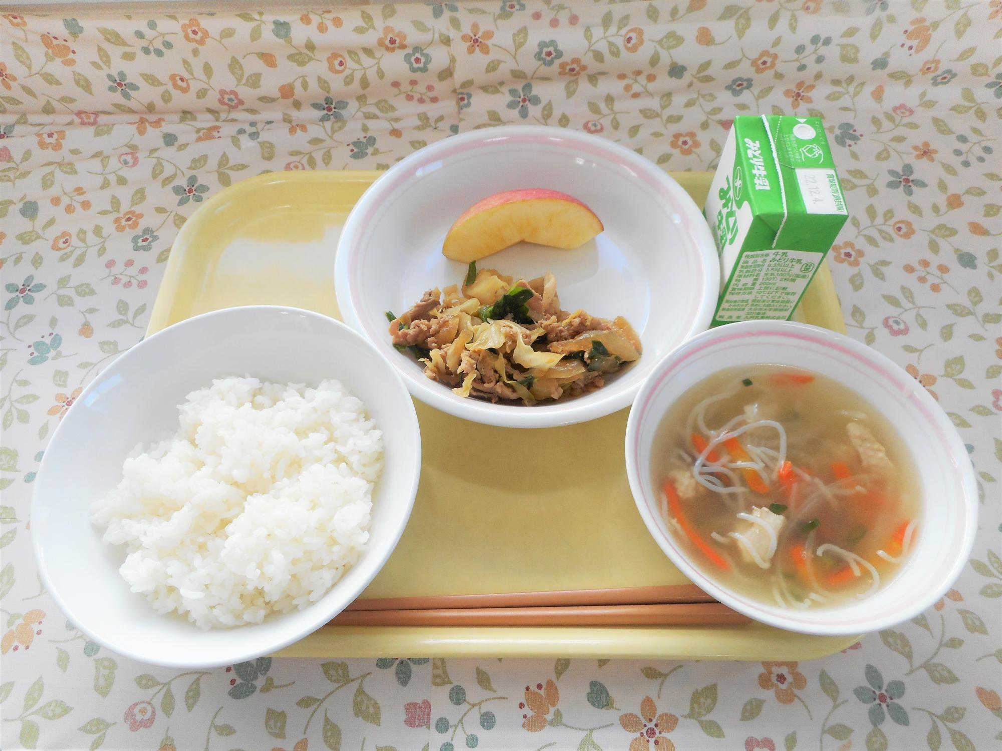 2022年11月25日の給食写真