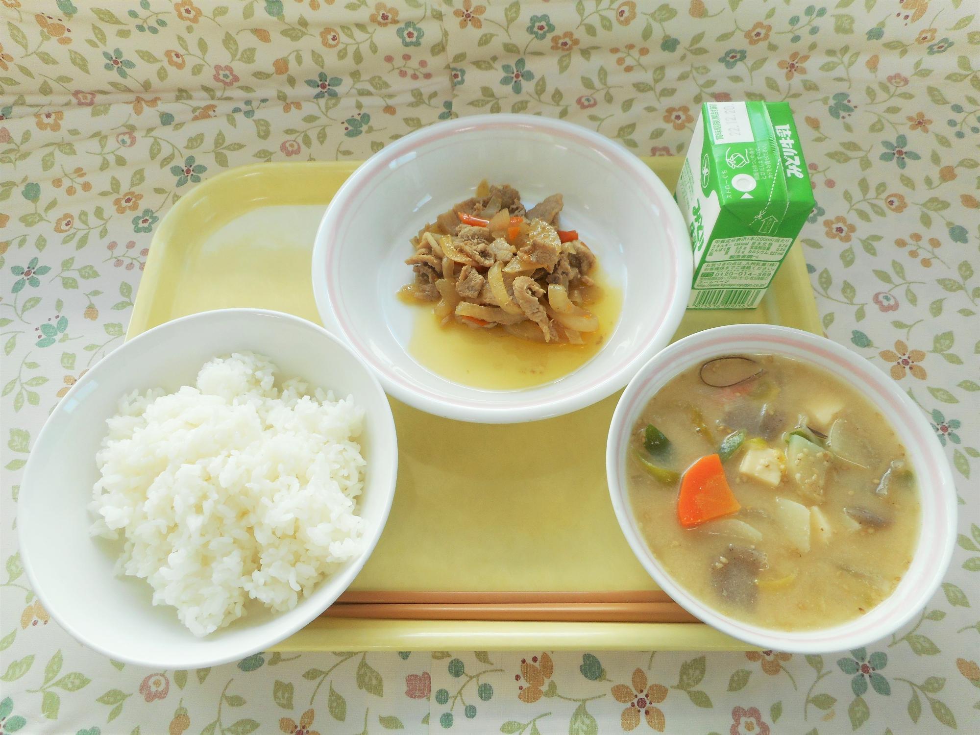 2022年12月12日の給食写真