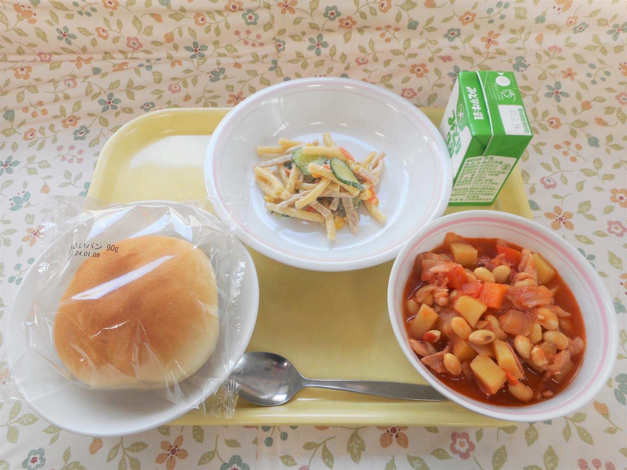 2023年2月15日の給食写真