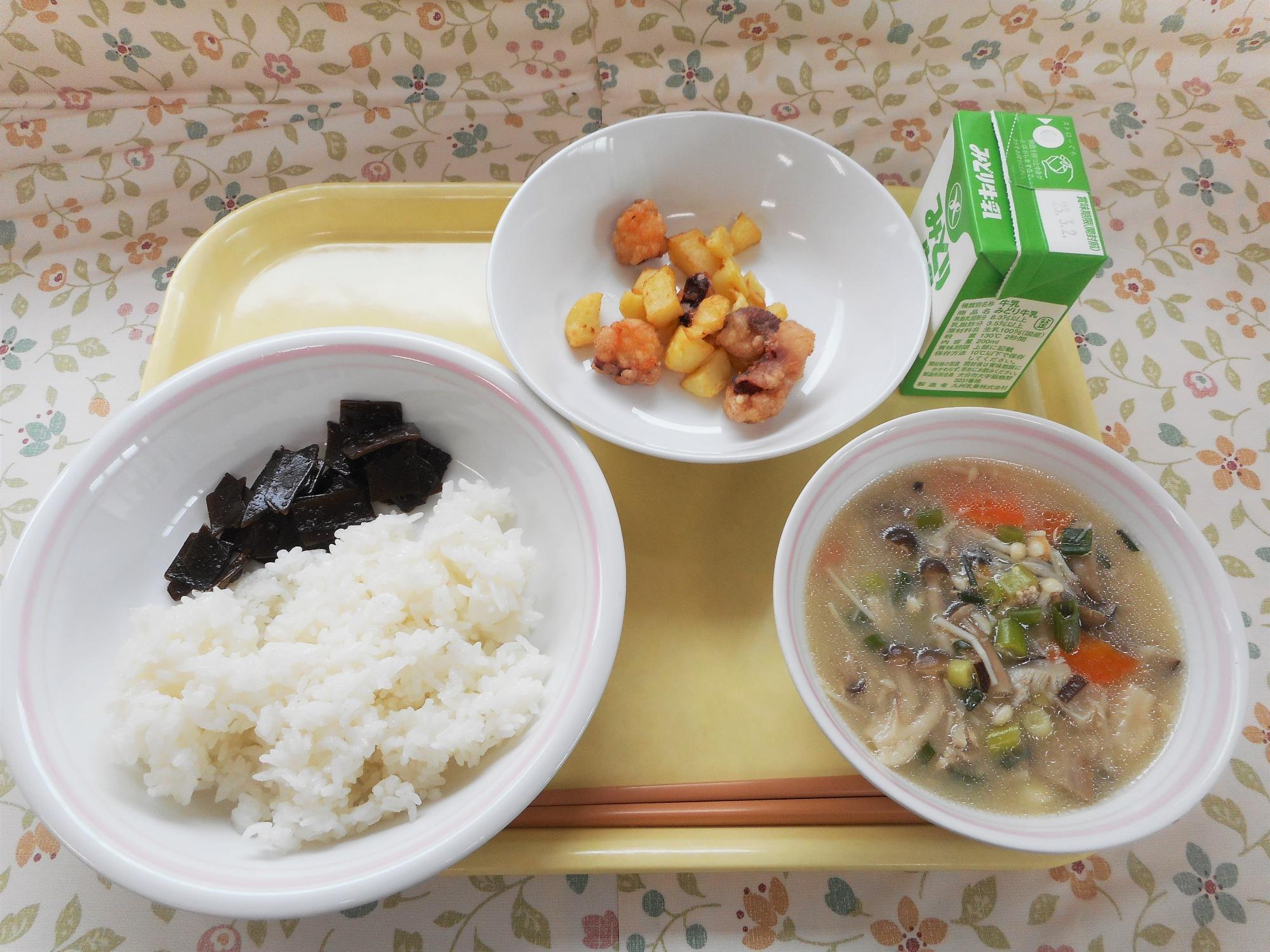 2023年2月21日の給食写真