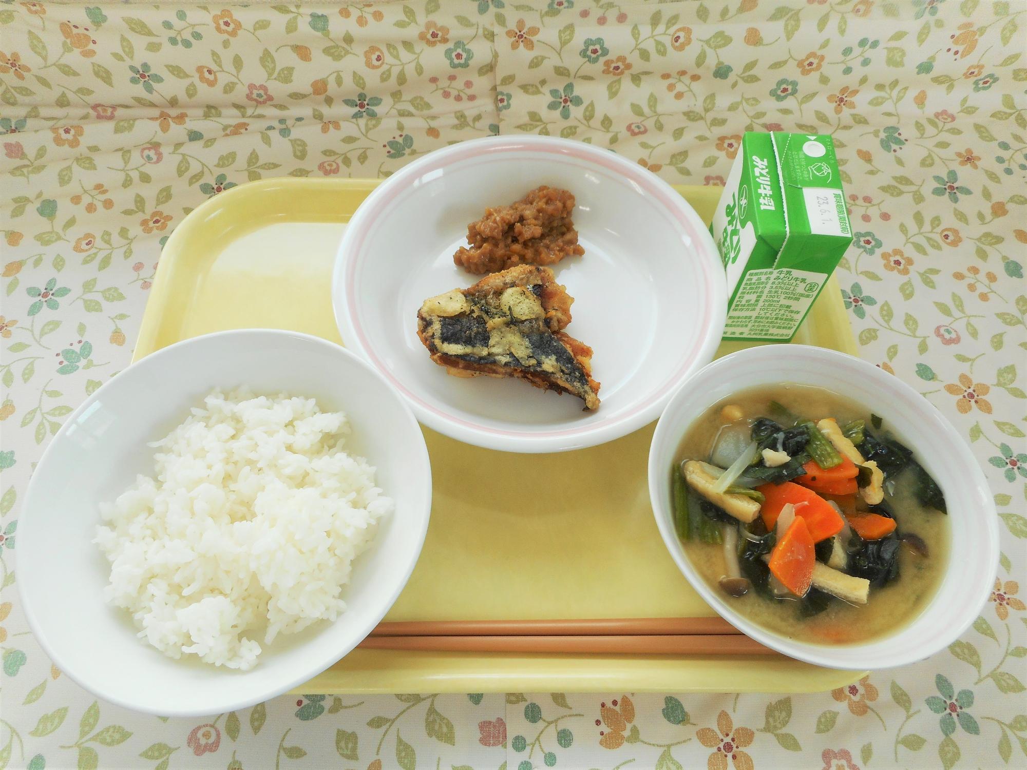 2023年5月23日の給食写真