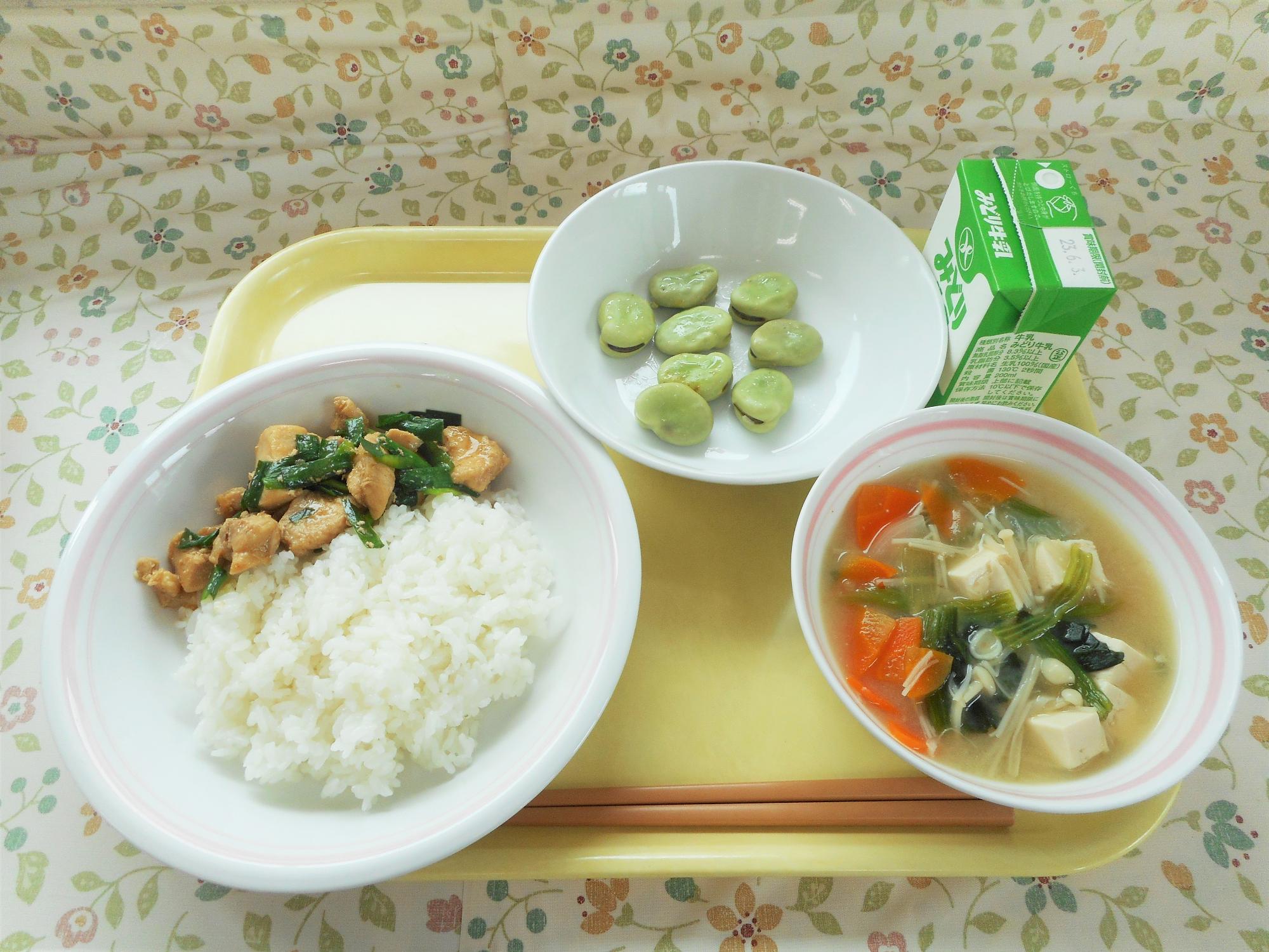 2023年5月25日の給食写真