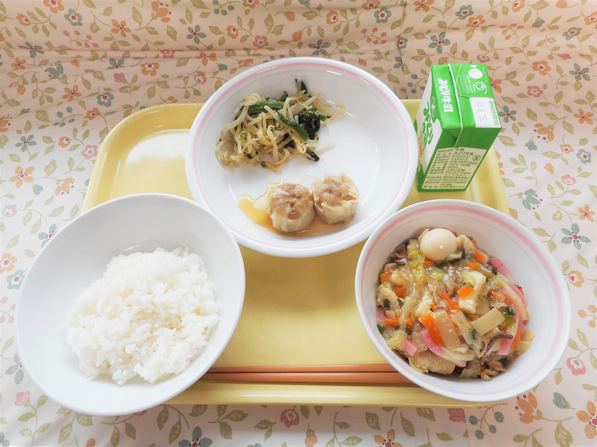 2023年6月6日の給食写真