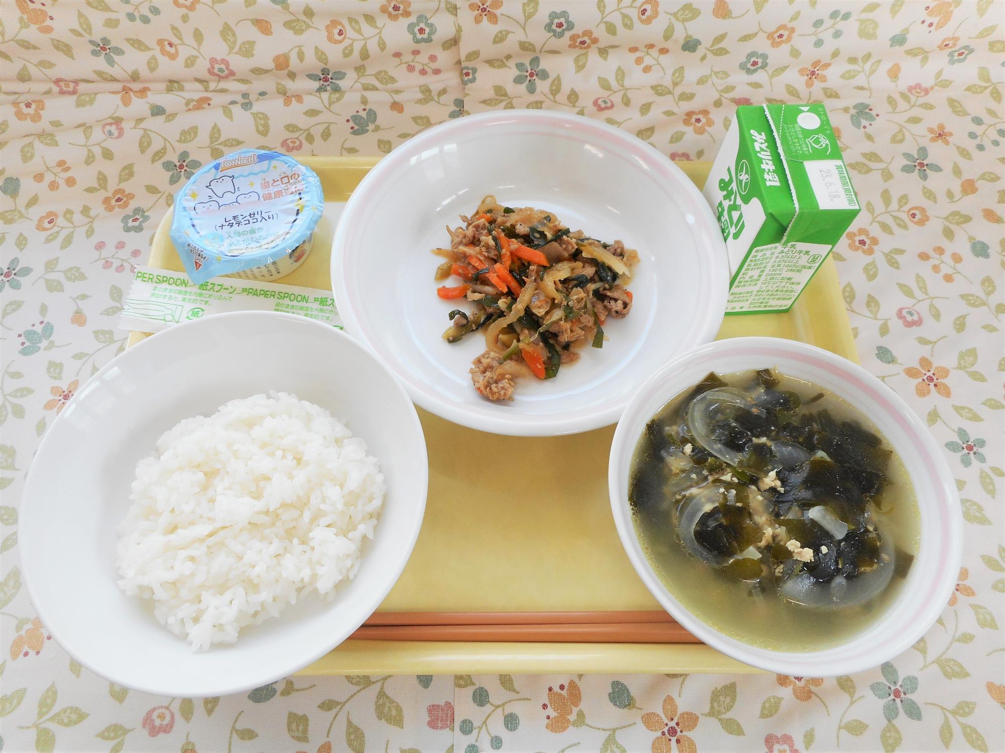 2023年6月9日の給食写真