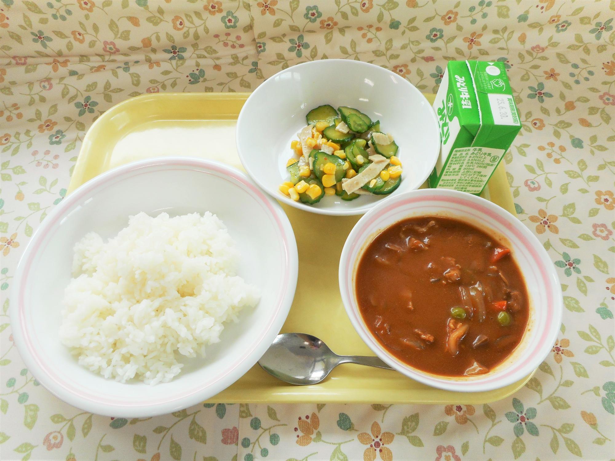 2023年6月12日の給食写真