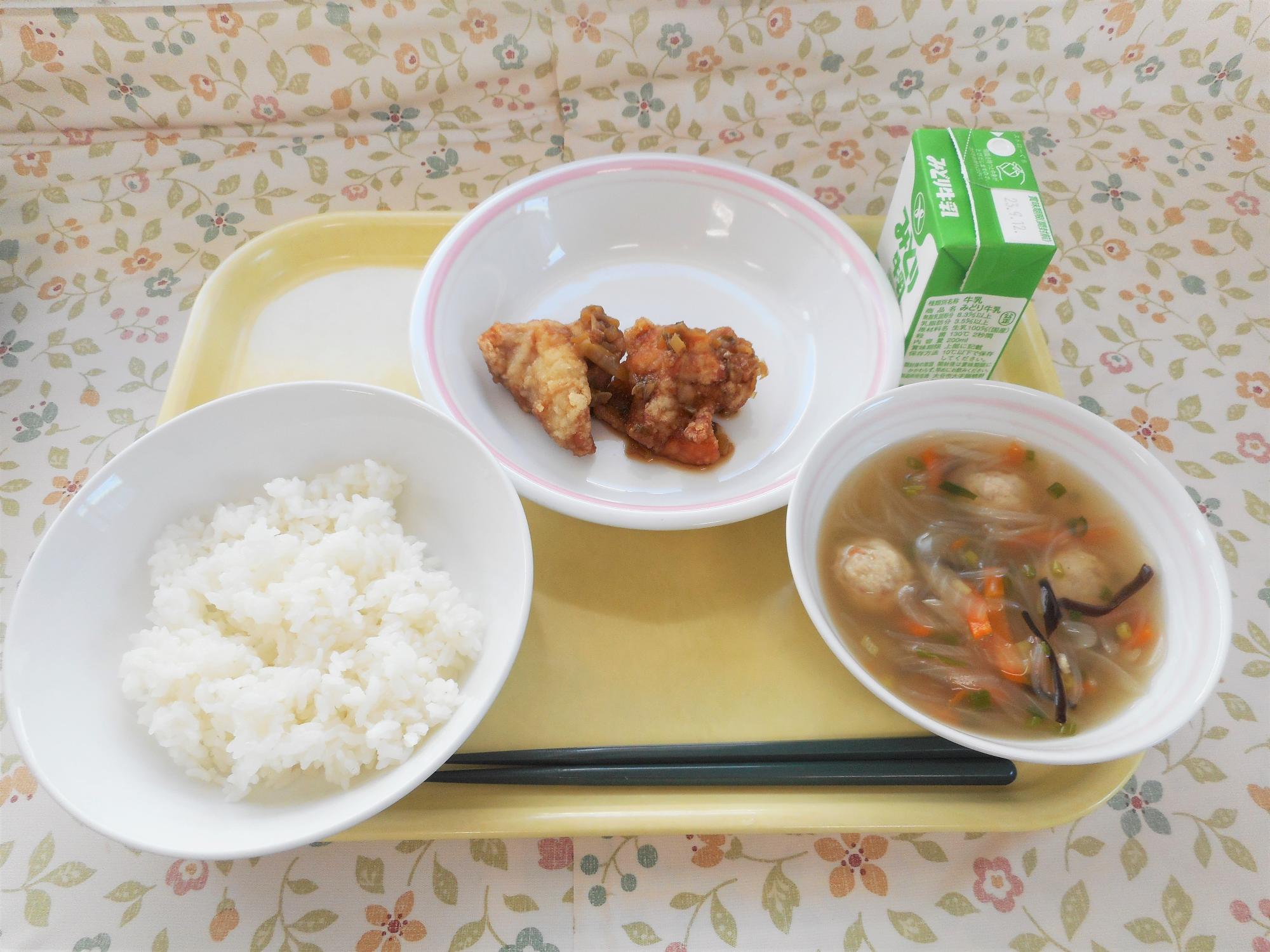 2023年9月4日の給食写真