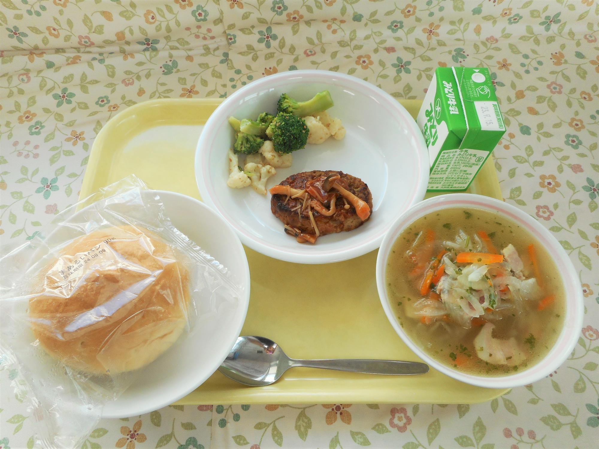 2023年9月6日の給食写真
