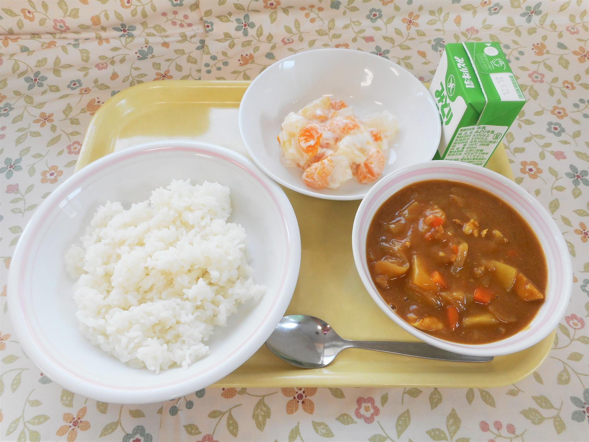 2023年9月12日の給食写真