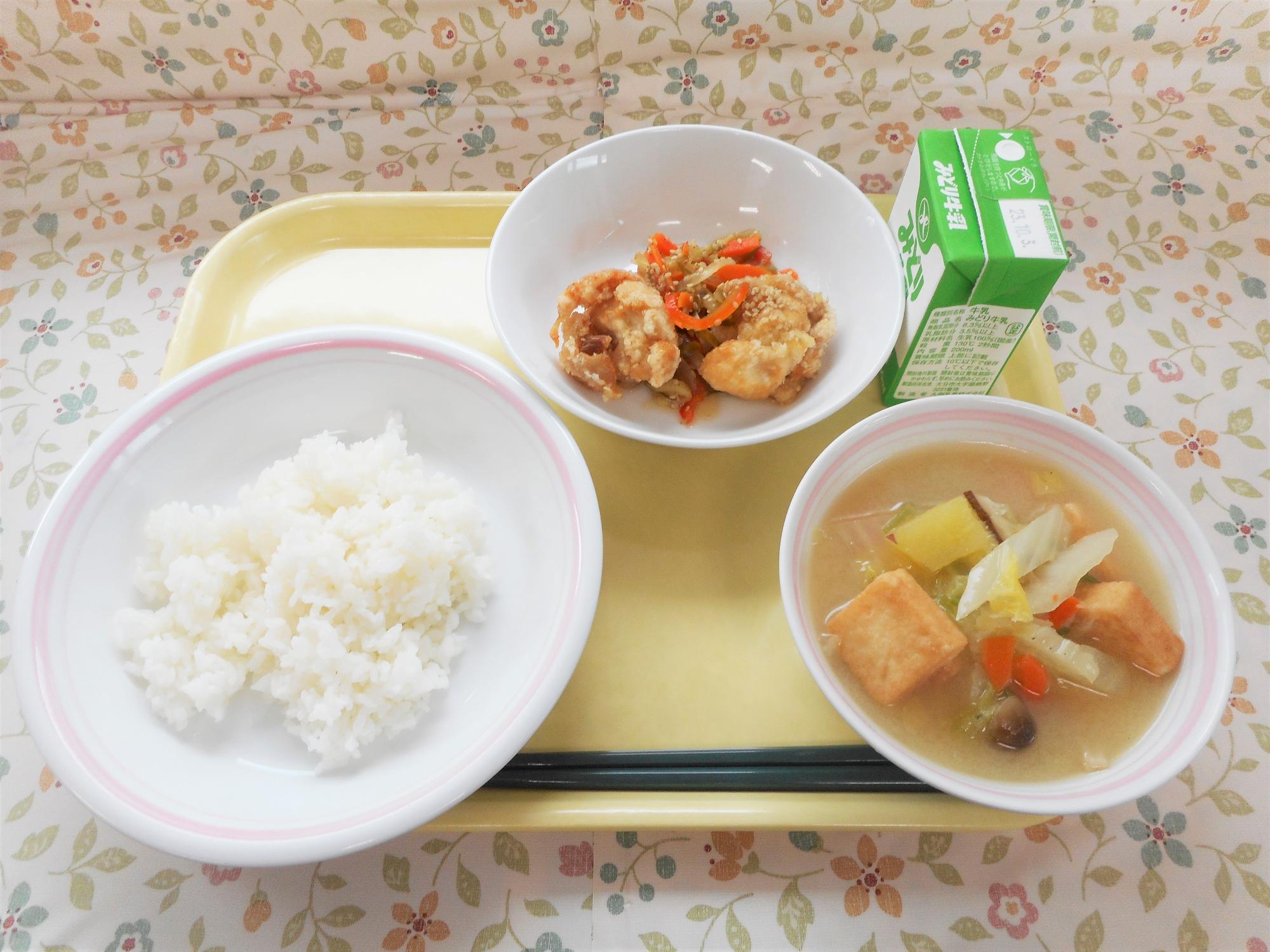 2023年9月25日の給食写真