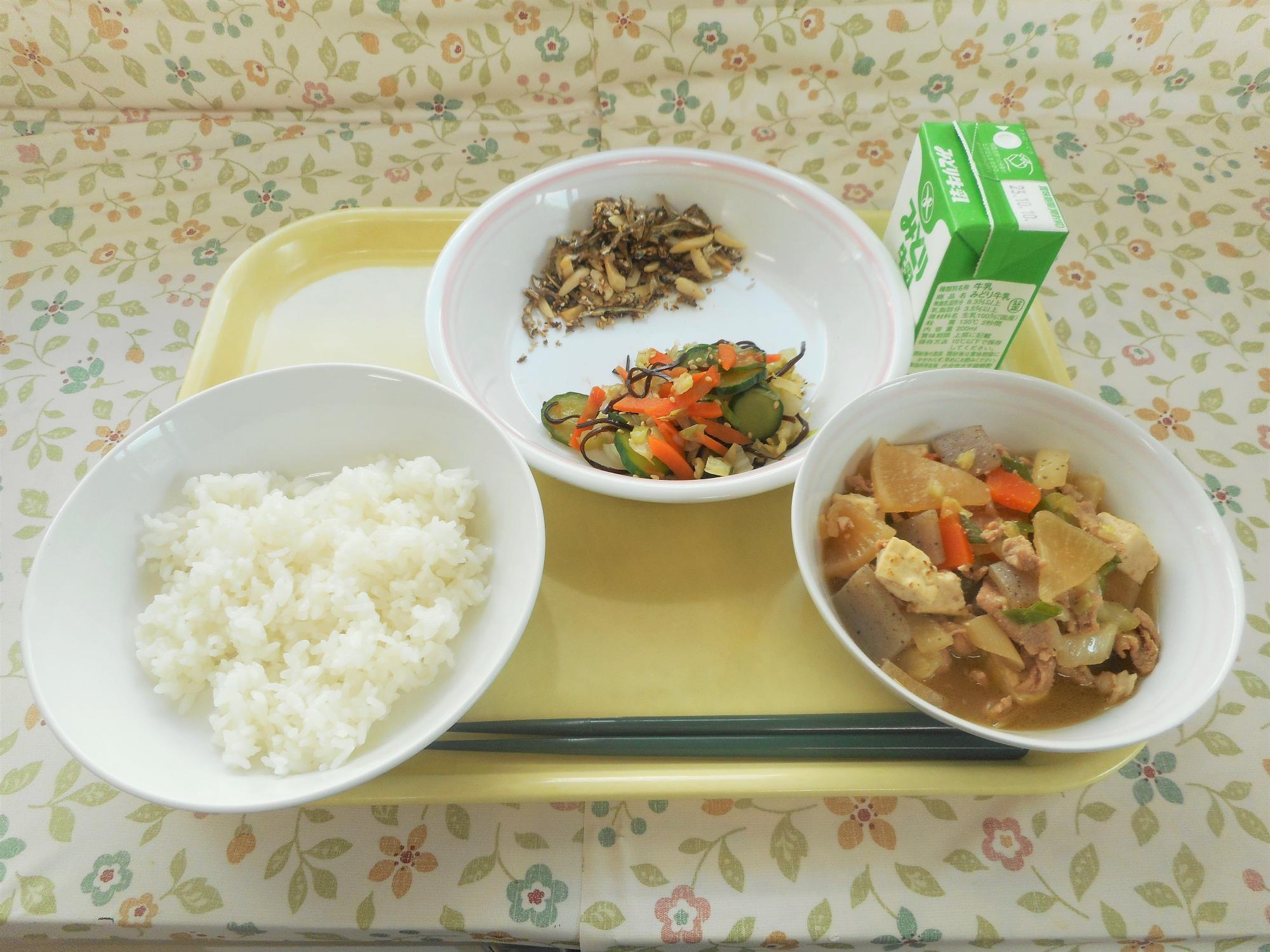2023年10月2日の給食写真