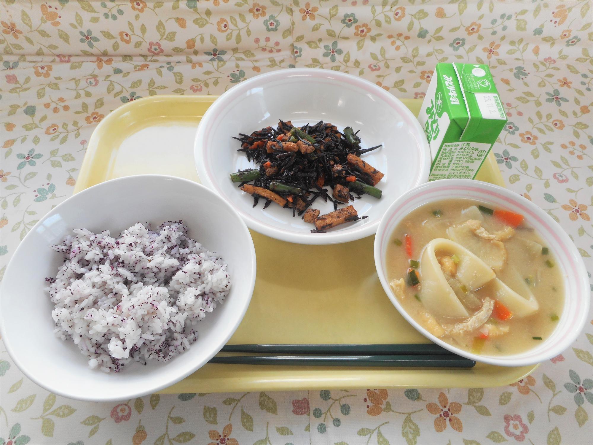 2023年10月24日の給食写真