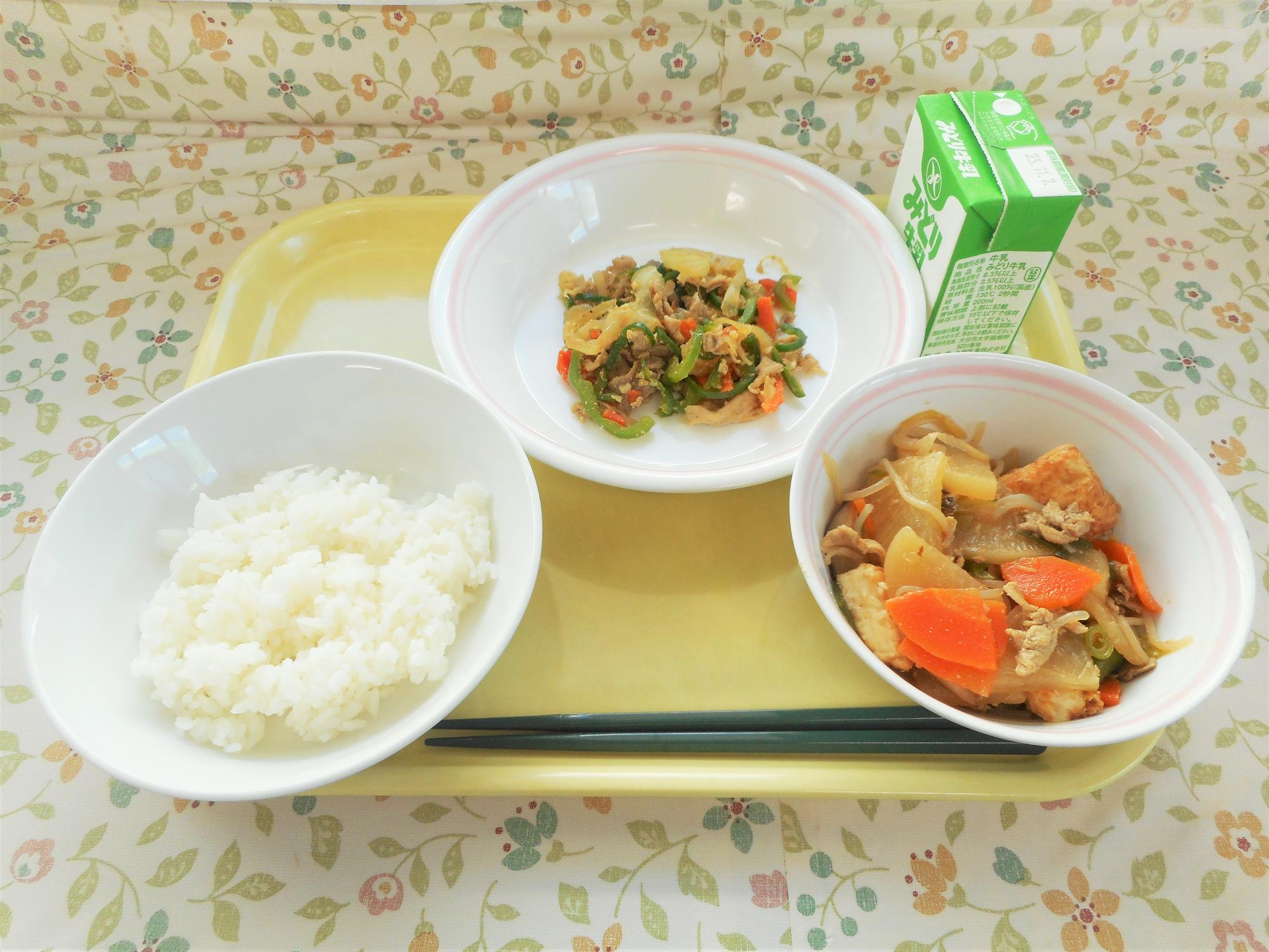 2023年10月30日の給食写真
