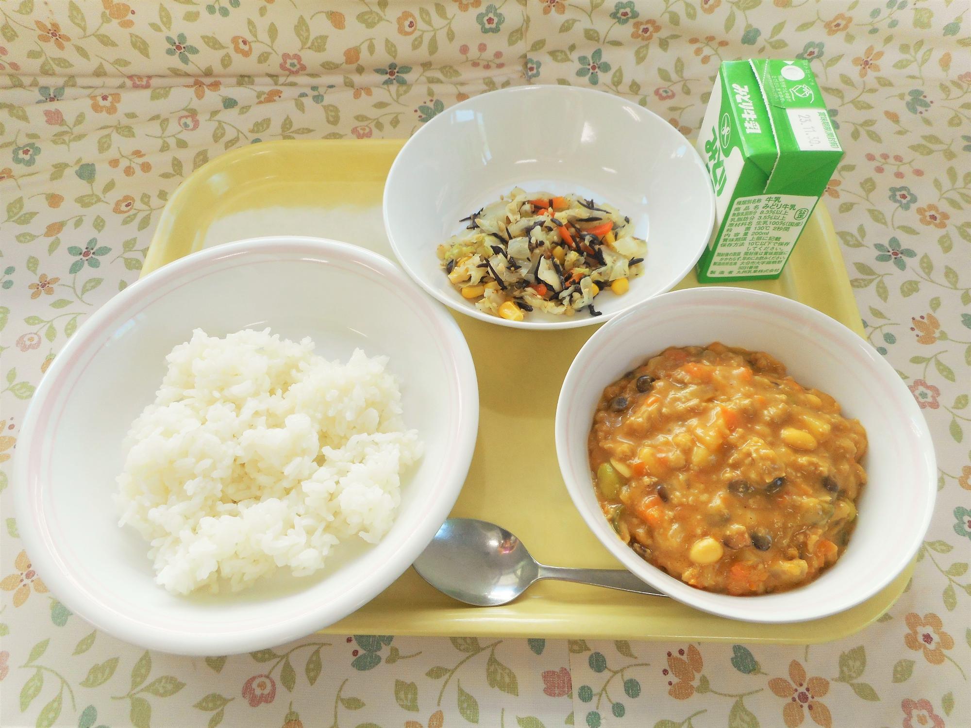 2023年11月21日の給食写真