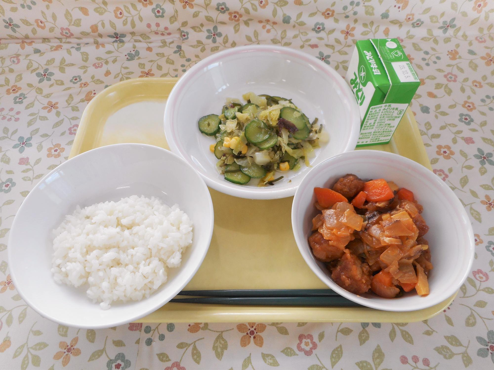 2023年11月27日の給食写真