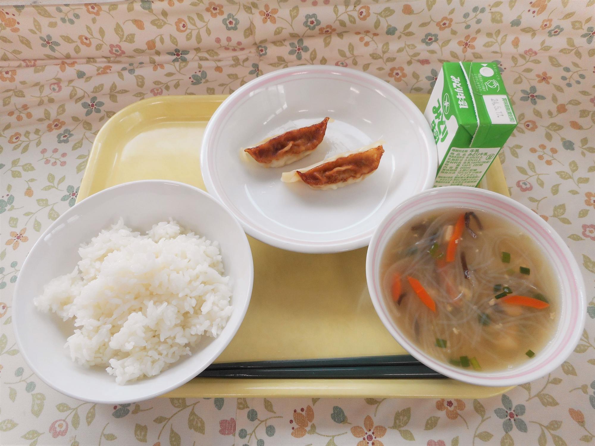 2024年5月8日の給食写真