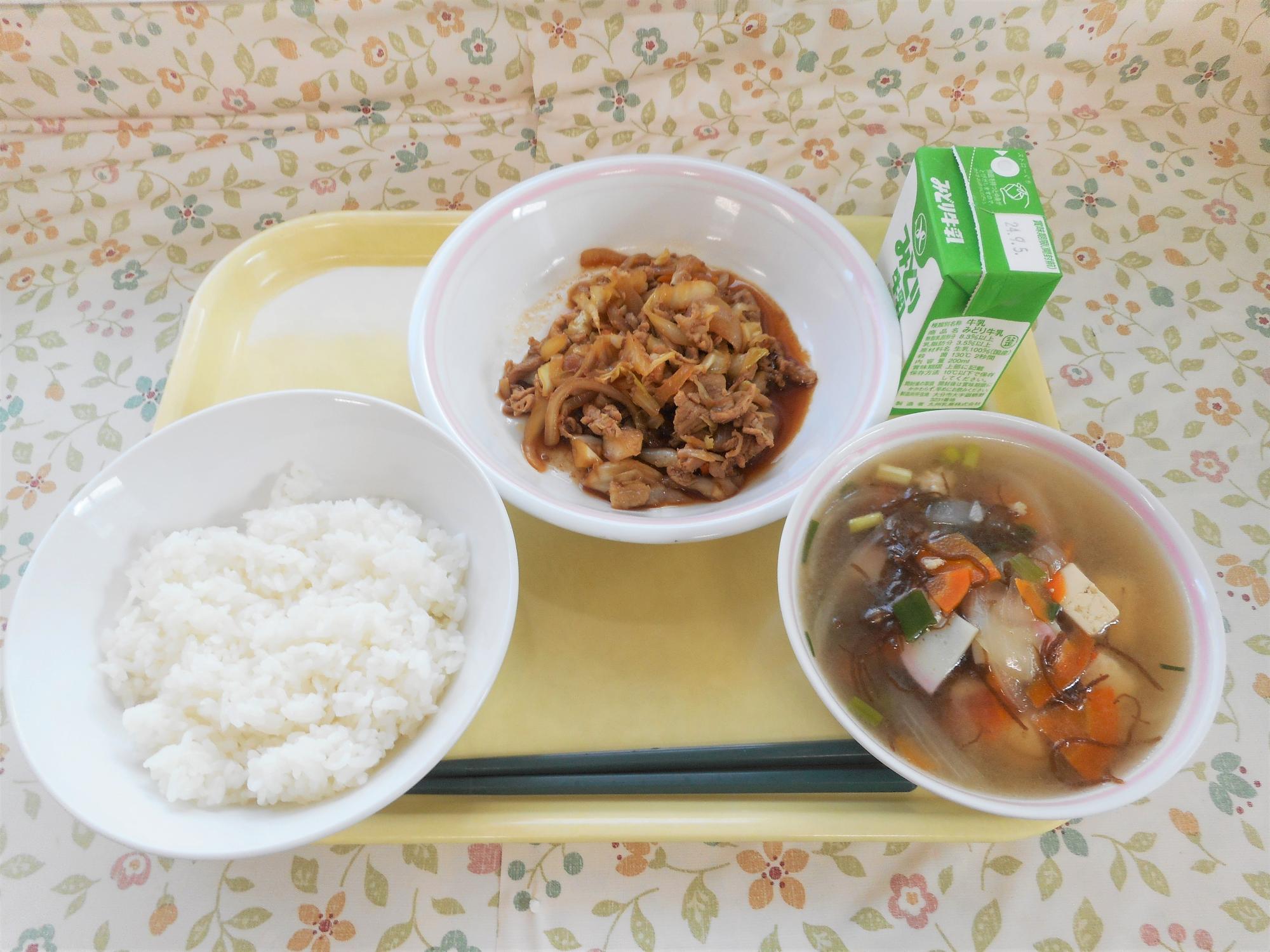 2024年8月27日の給食写真