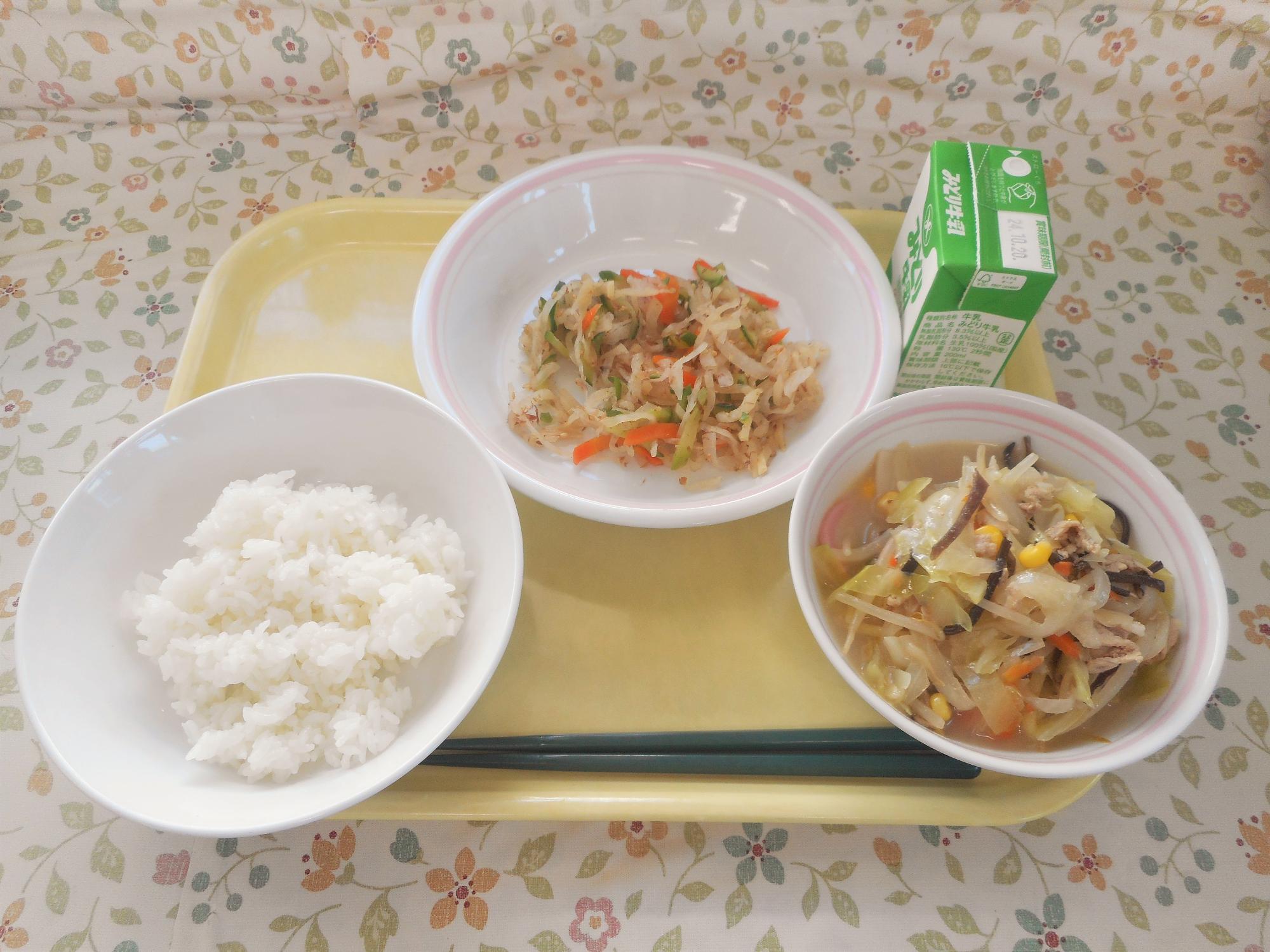 2024年10月11日の給食写真