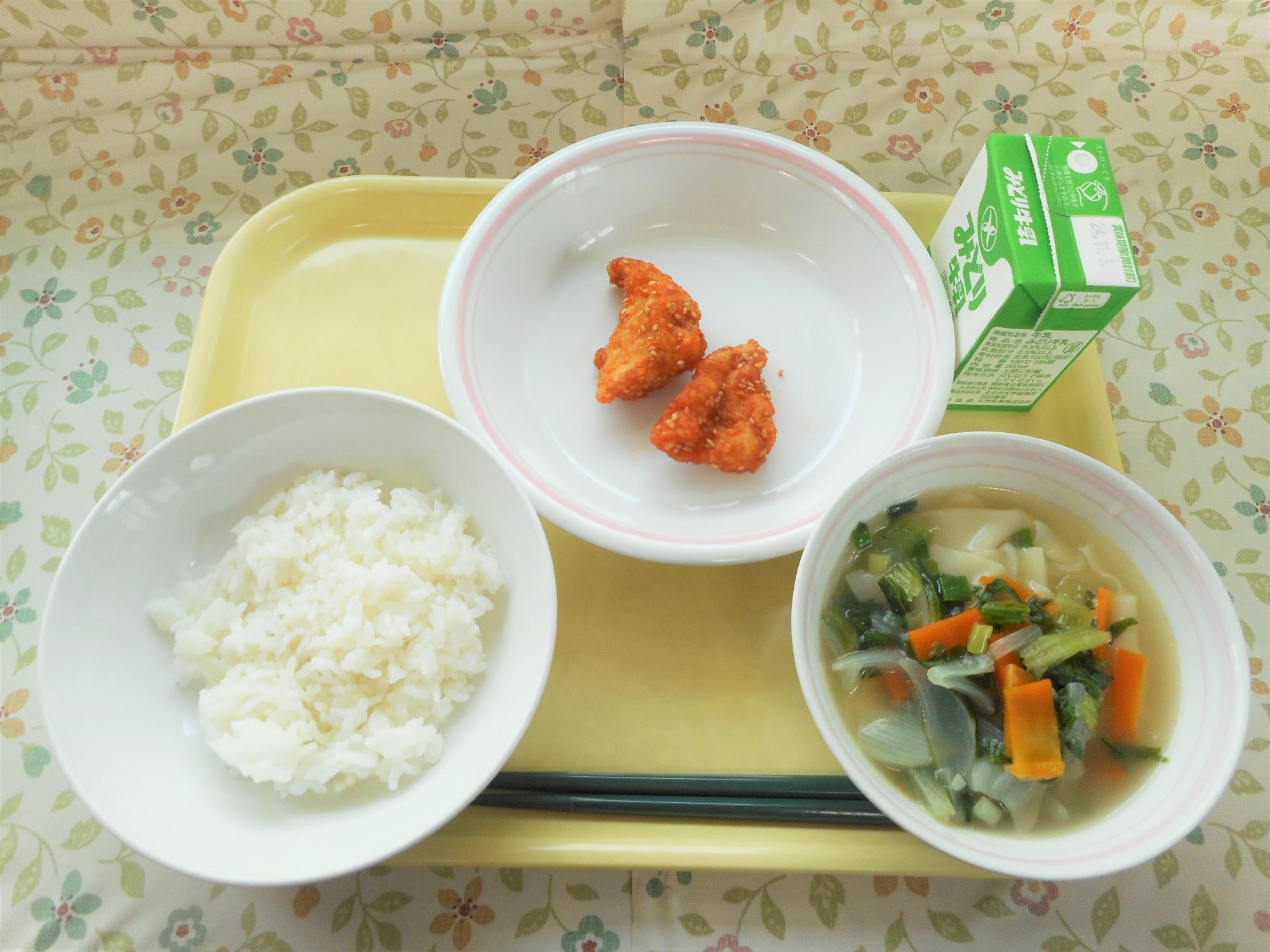 2024年10月25日の給食写真