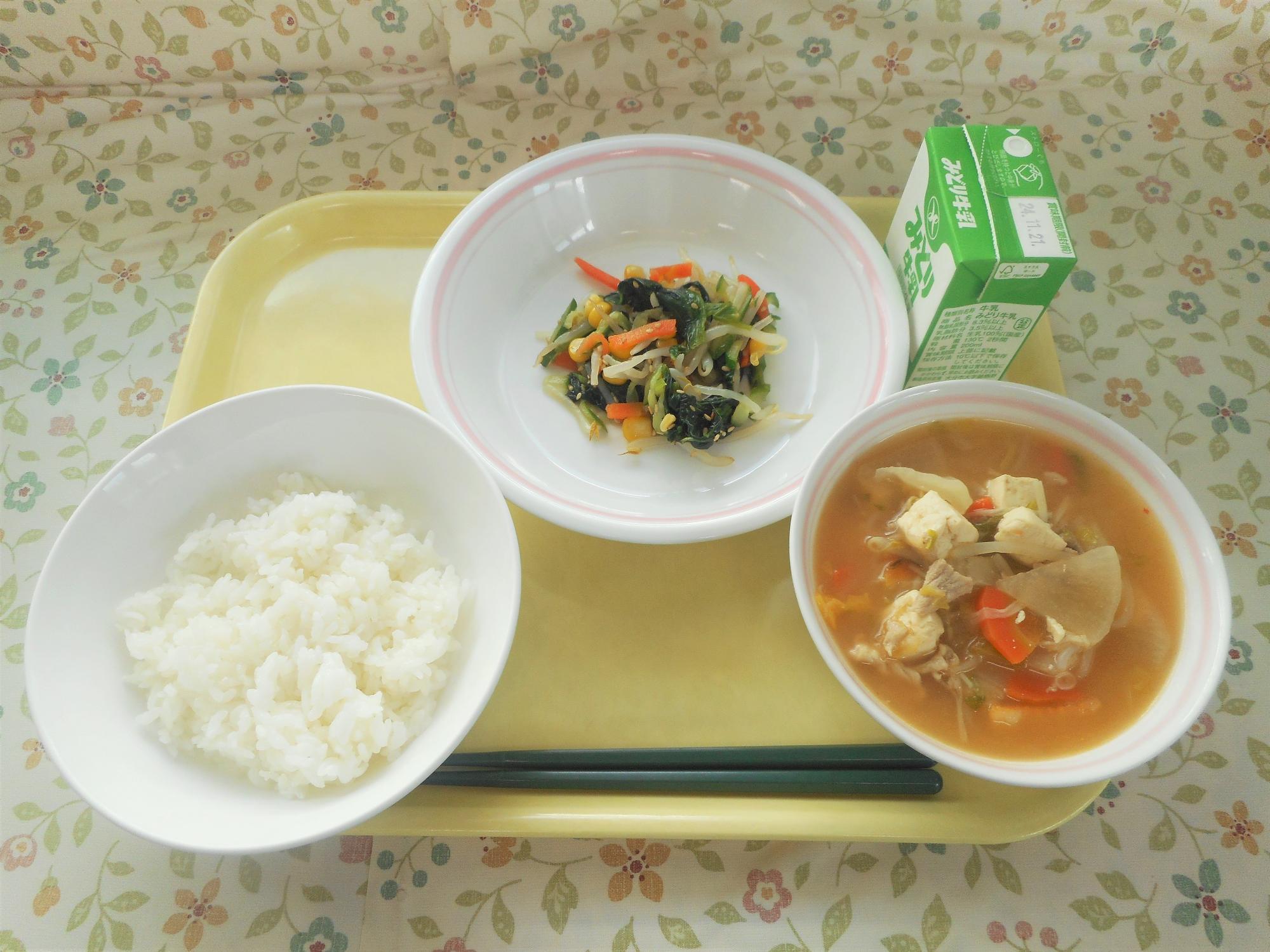 2024年11月12日の給食写真
