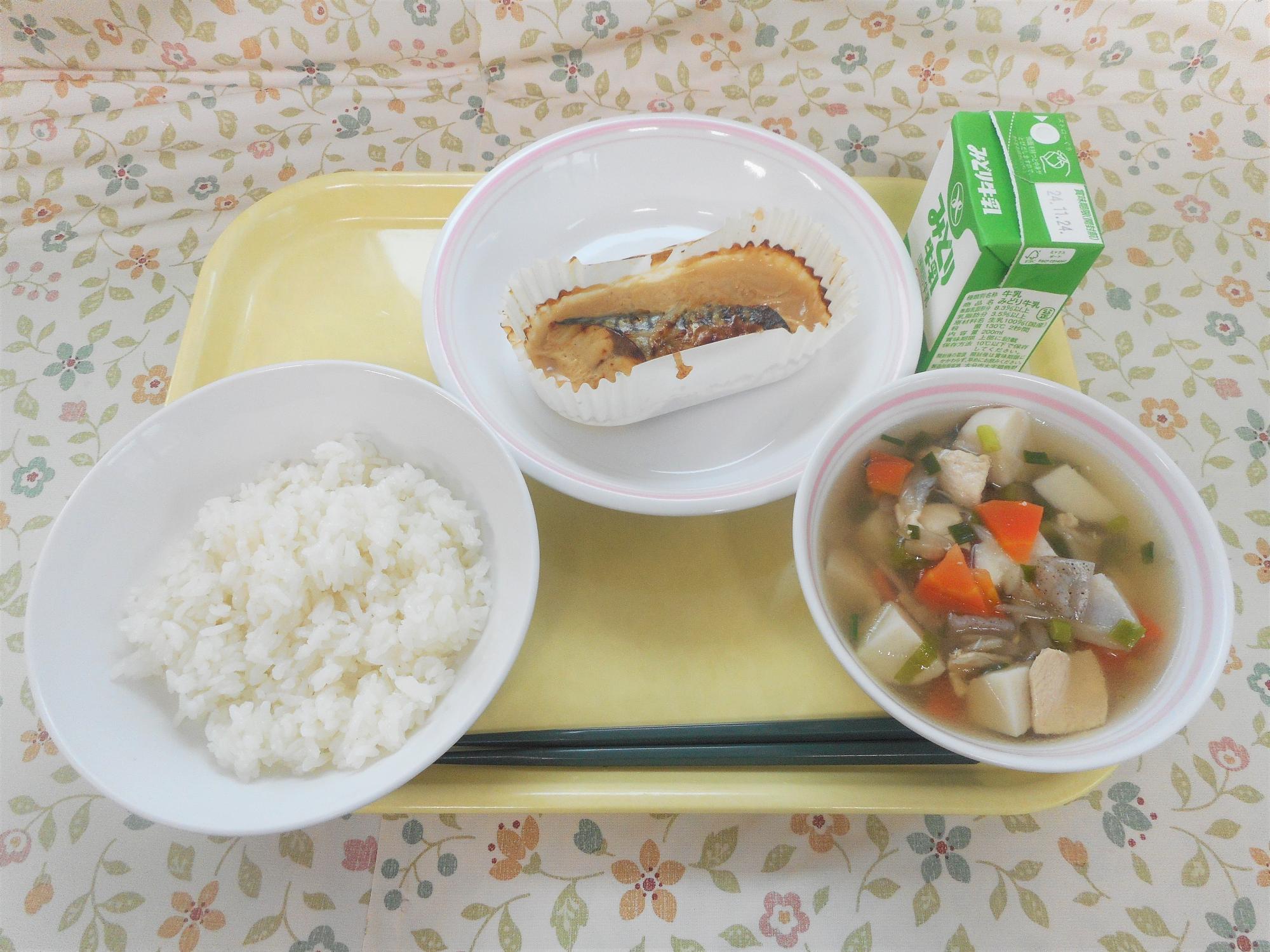 2024年11月15日の給食写真