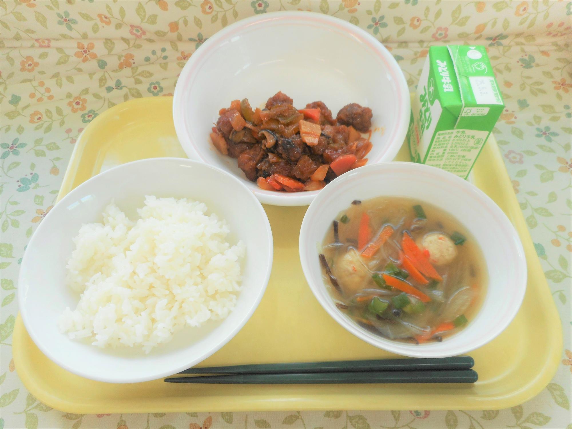 2025年4月24日の給食写真