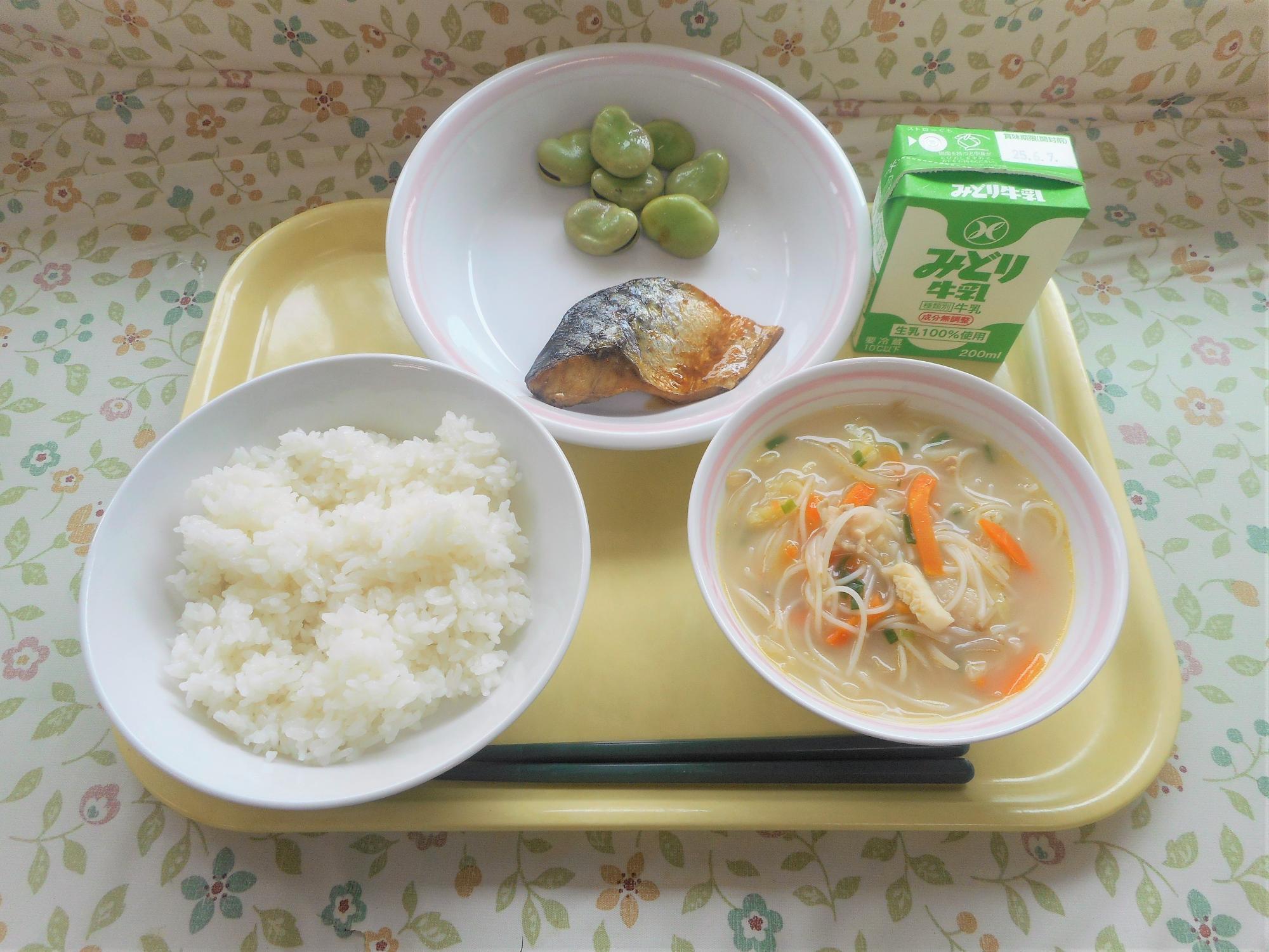 2025年5月29日の給食写真