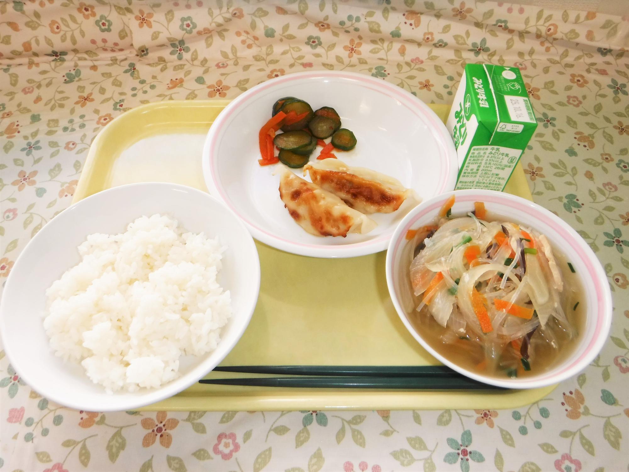 2025年10月7日の給食写真