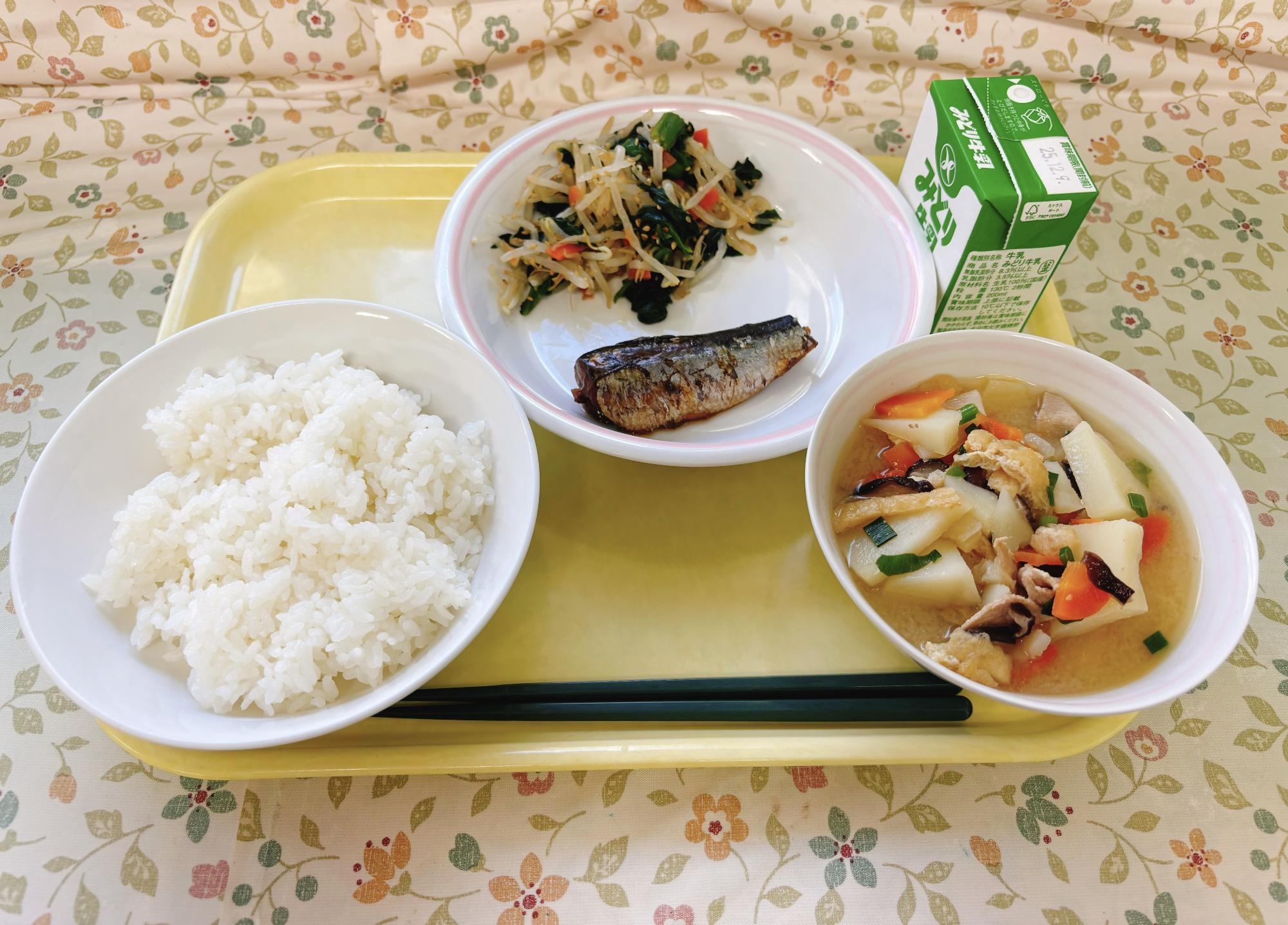 2025年12月1日の給食写真