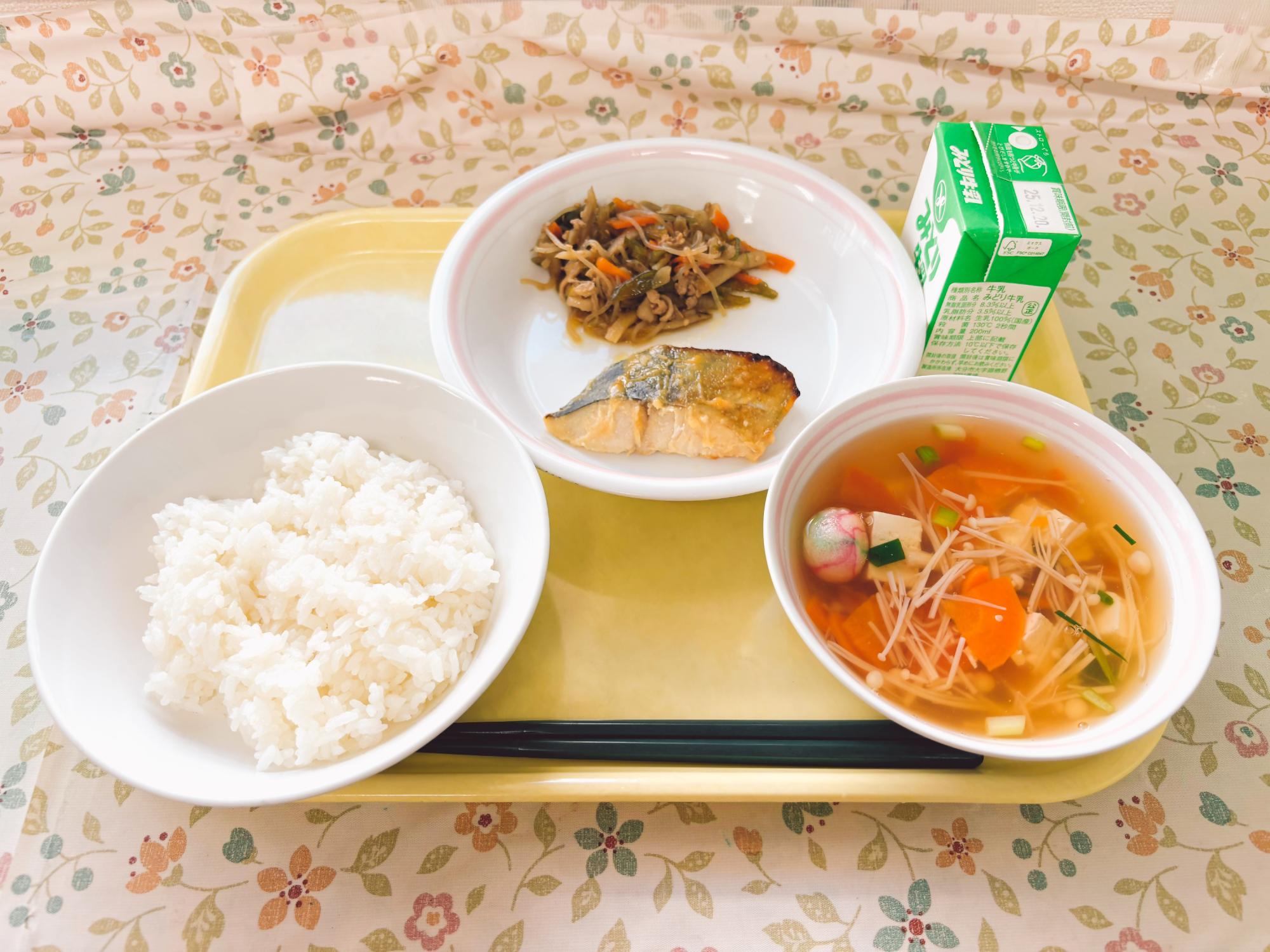 2025年12月11日の給食写真