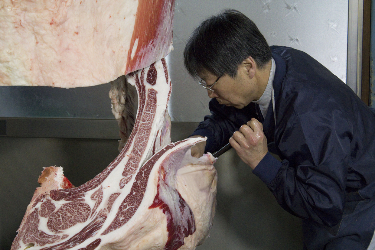 お肉