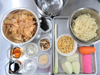 五目うどん材料