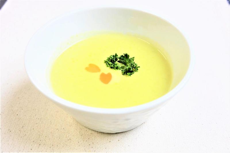 グリーンピースの春色スープ