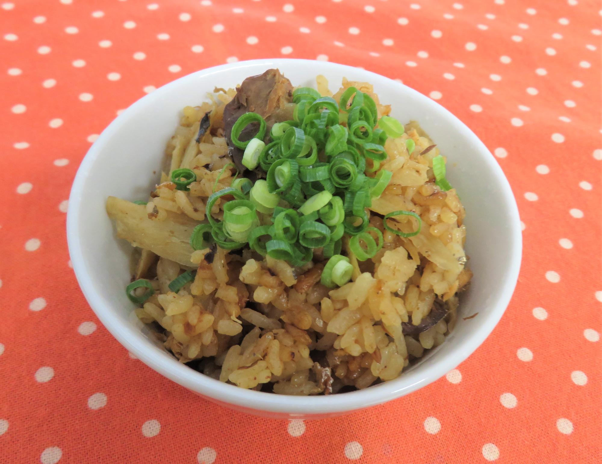サバ缶の炊き込みご飯