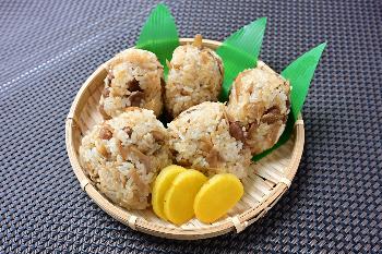 鶏飯おにぎり