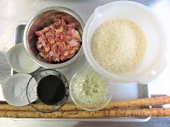 鶏飯おにぎり材料