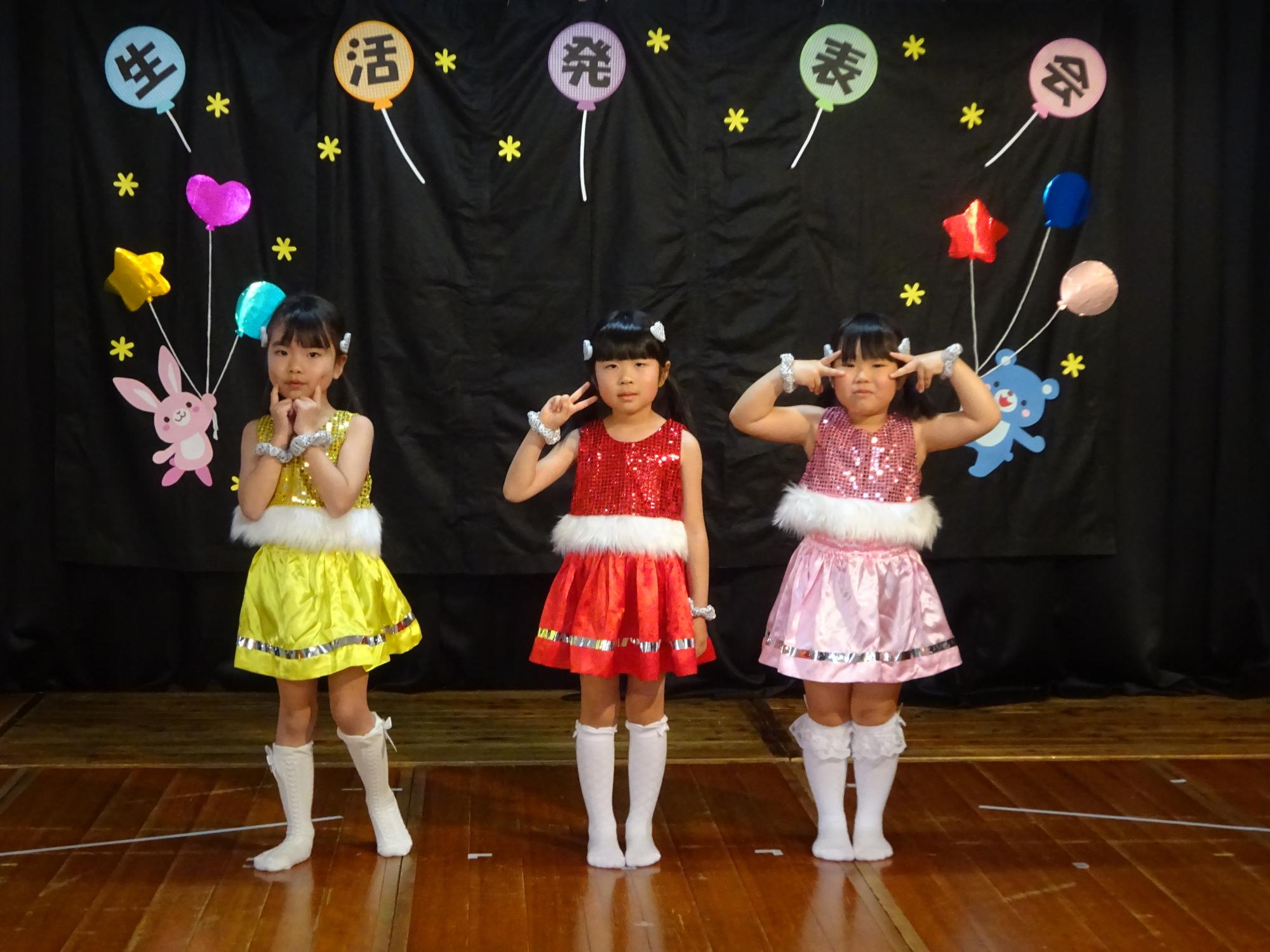 4歳児の踊り