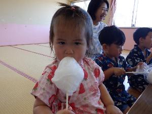 1歳児さん初綿菓子!どんな味なのかな