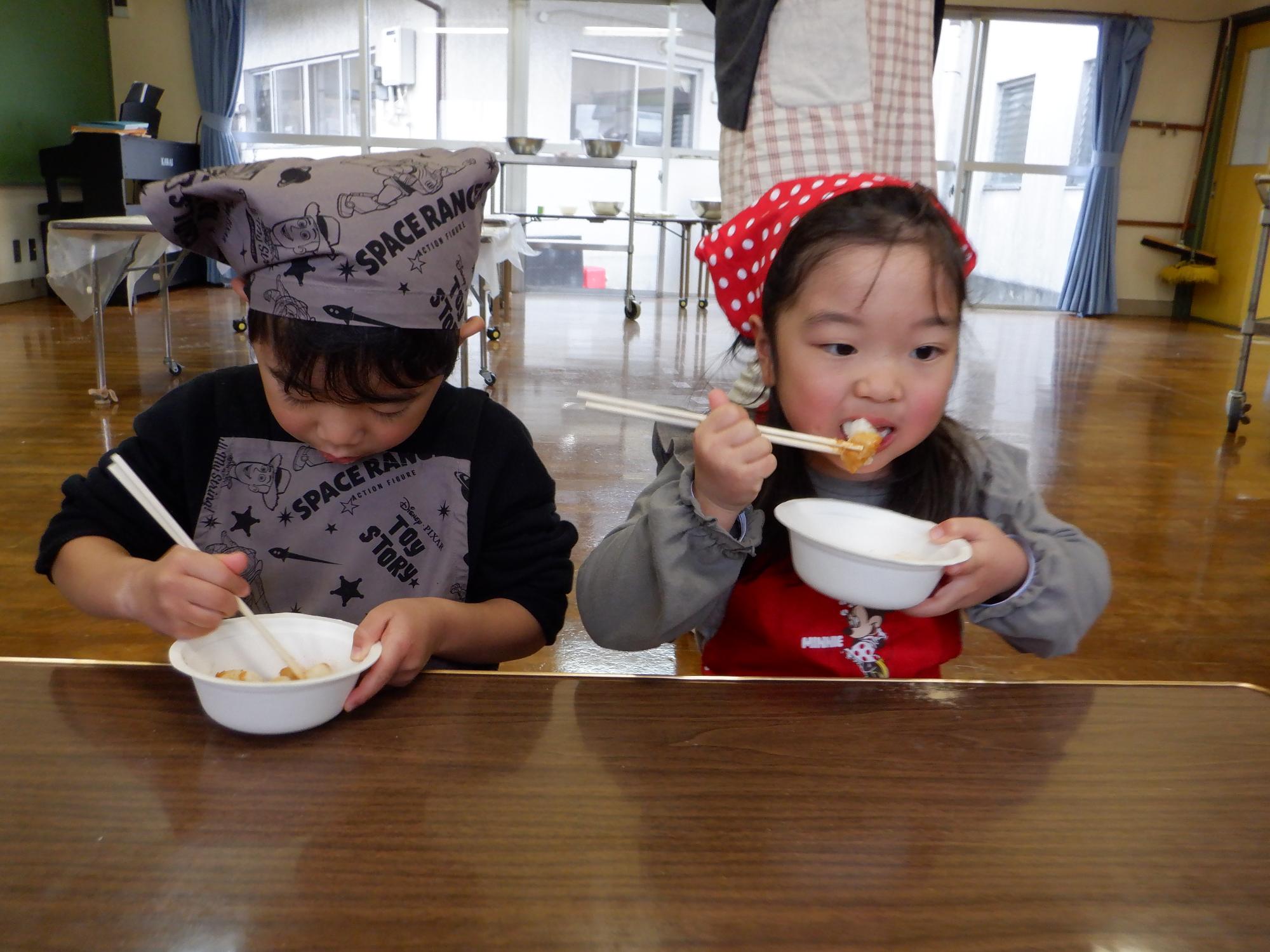 お餅つき・黄粉もち・子ども