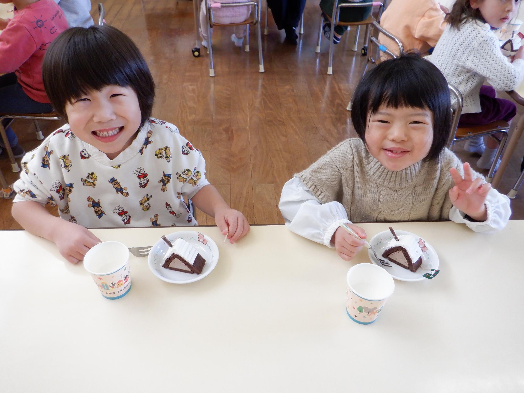 クリスマス会・クリスマスケーキ・こども・おやつ