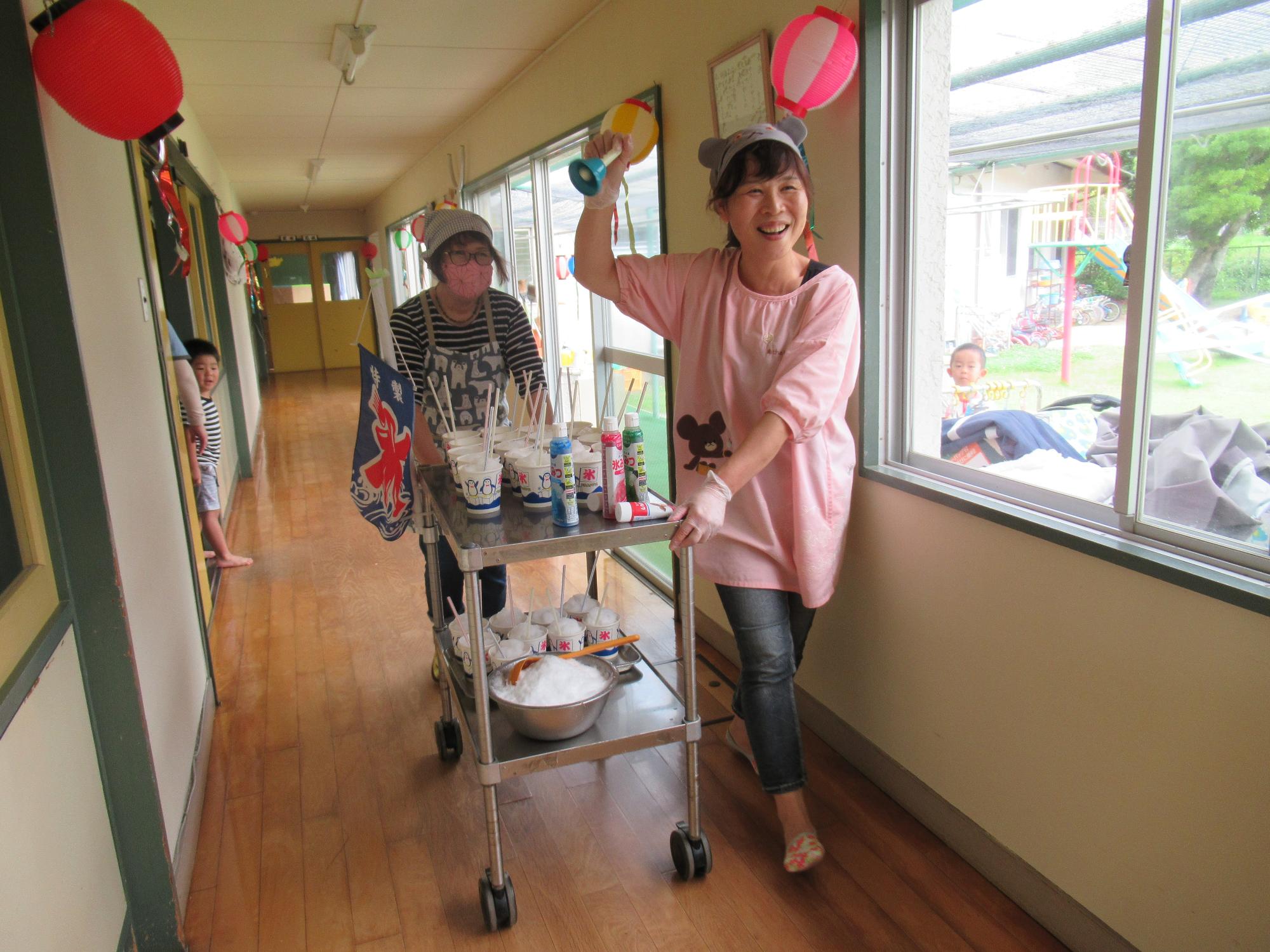 給食の先生のかき氷屋さん