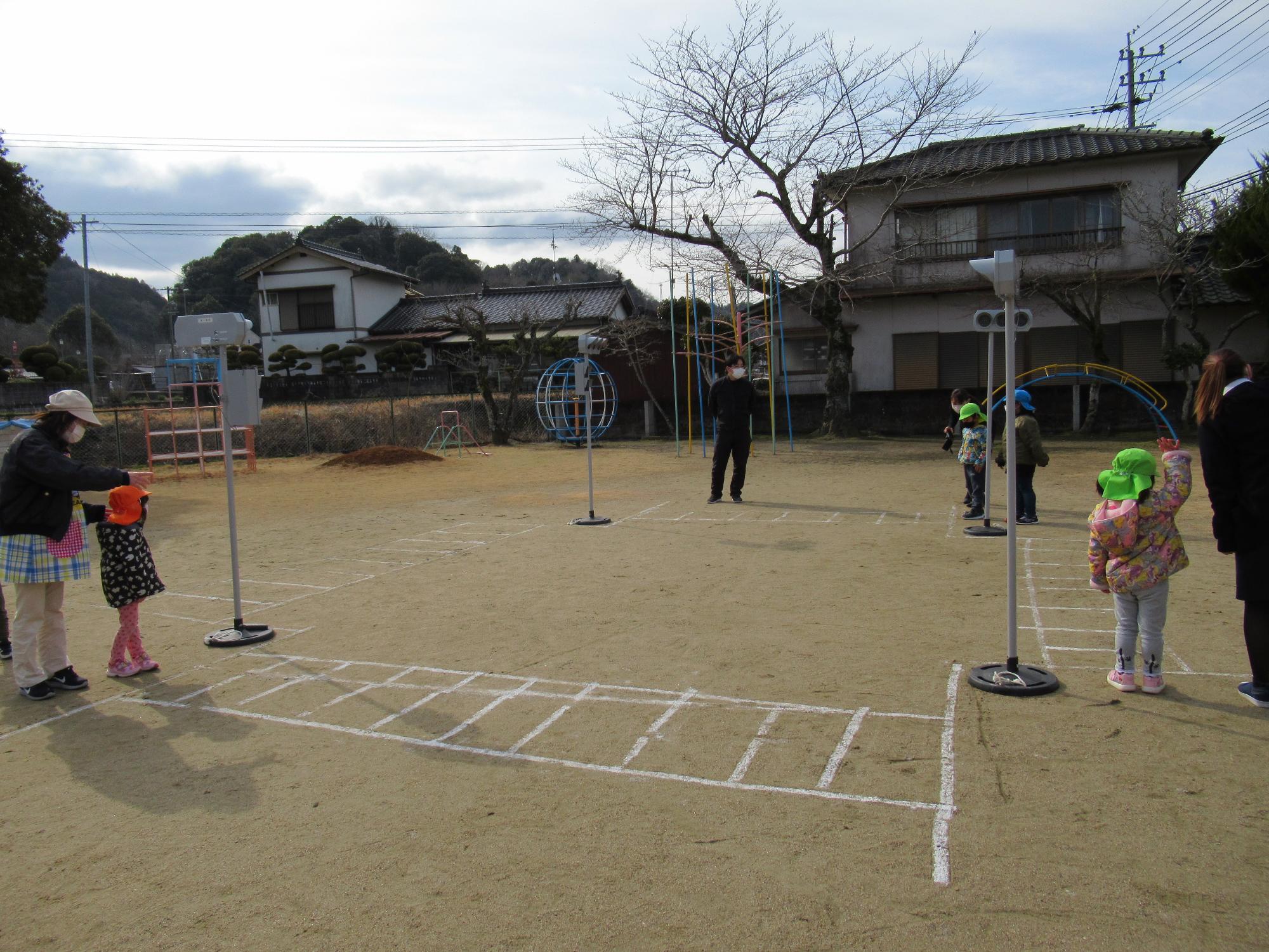 横断歩道を渡る練習