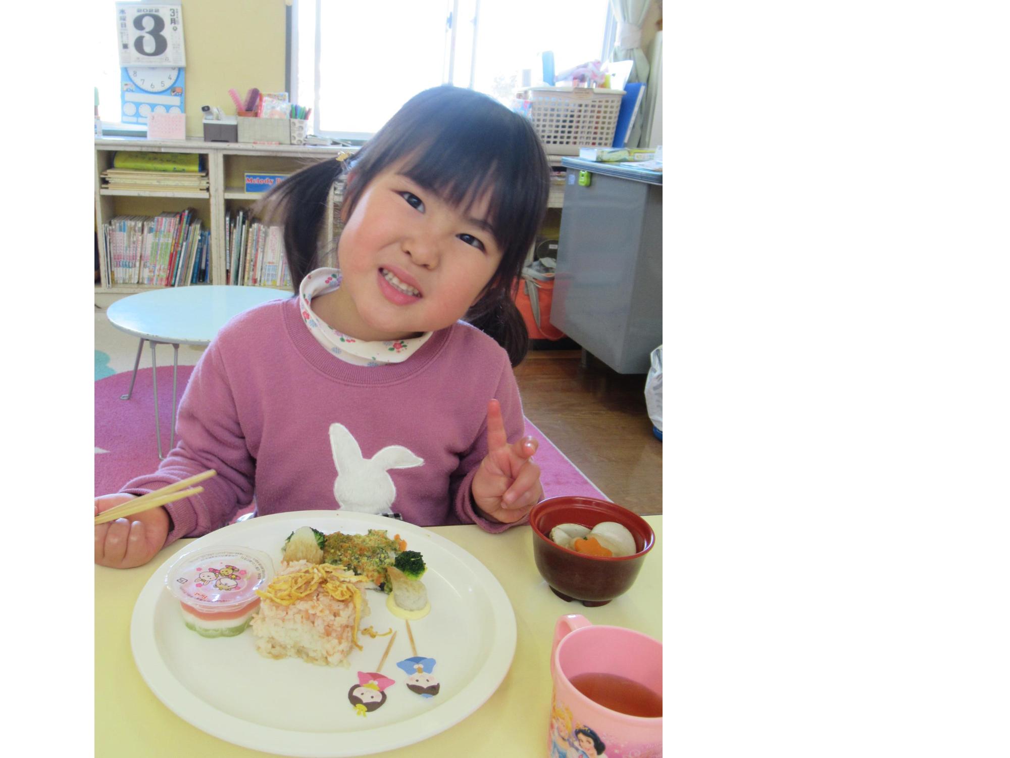 ひな祭り給食2