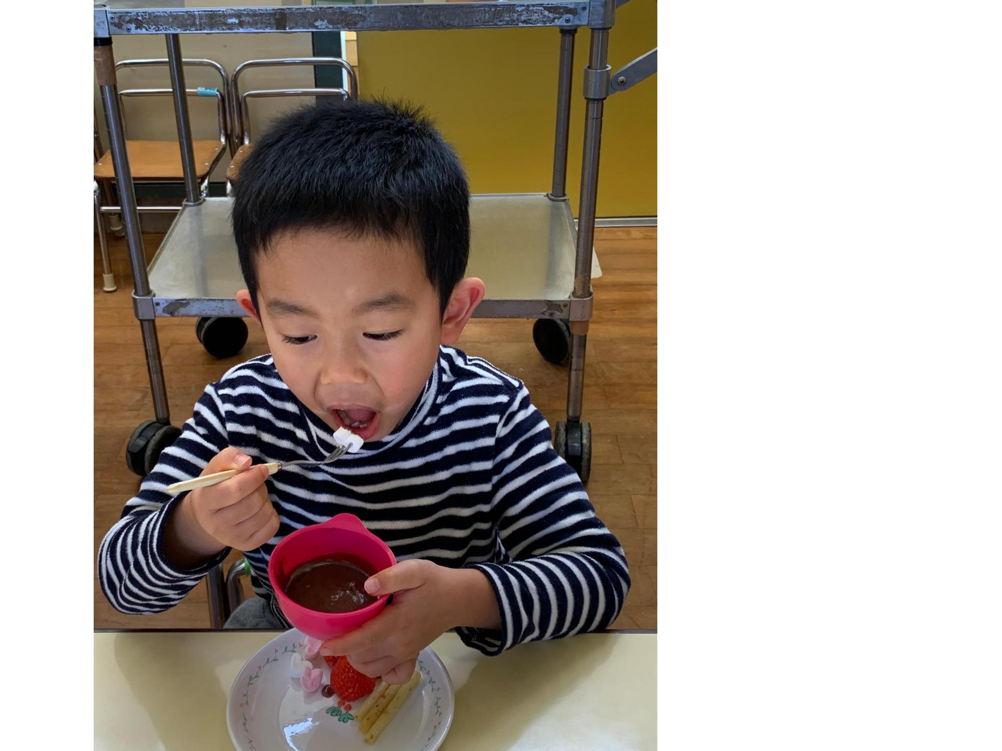 バレンタインにはチョコフォンデュ