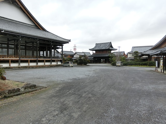 東本願寺駐車場