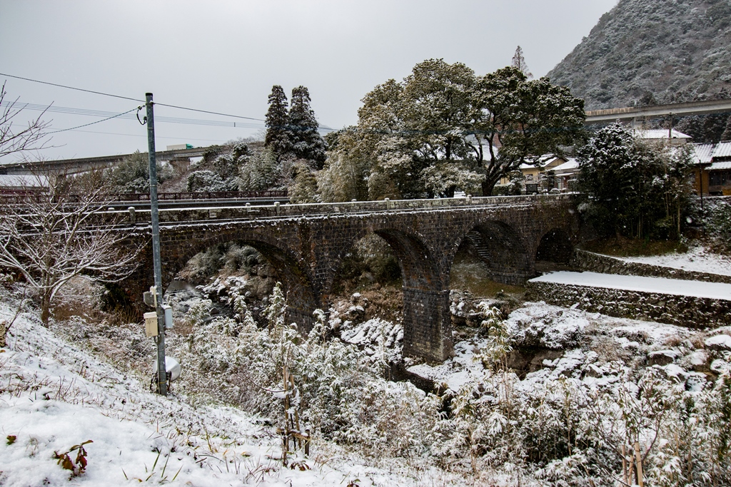 鳥居橋雪