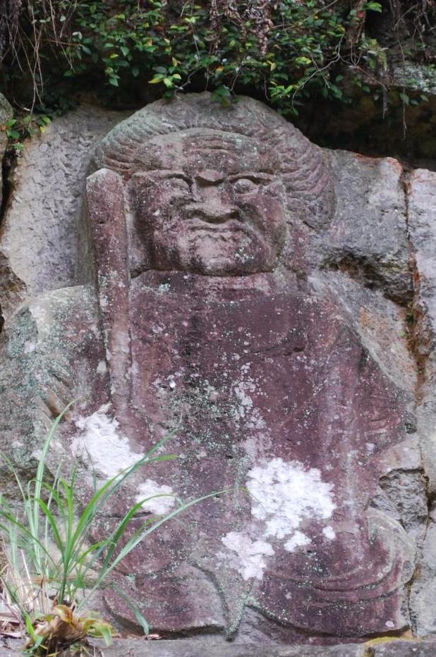 楢本磨崖仏